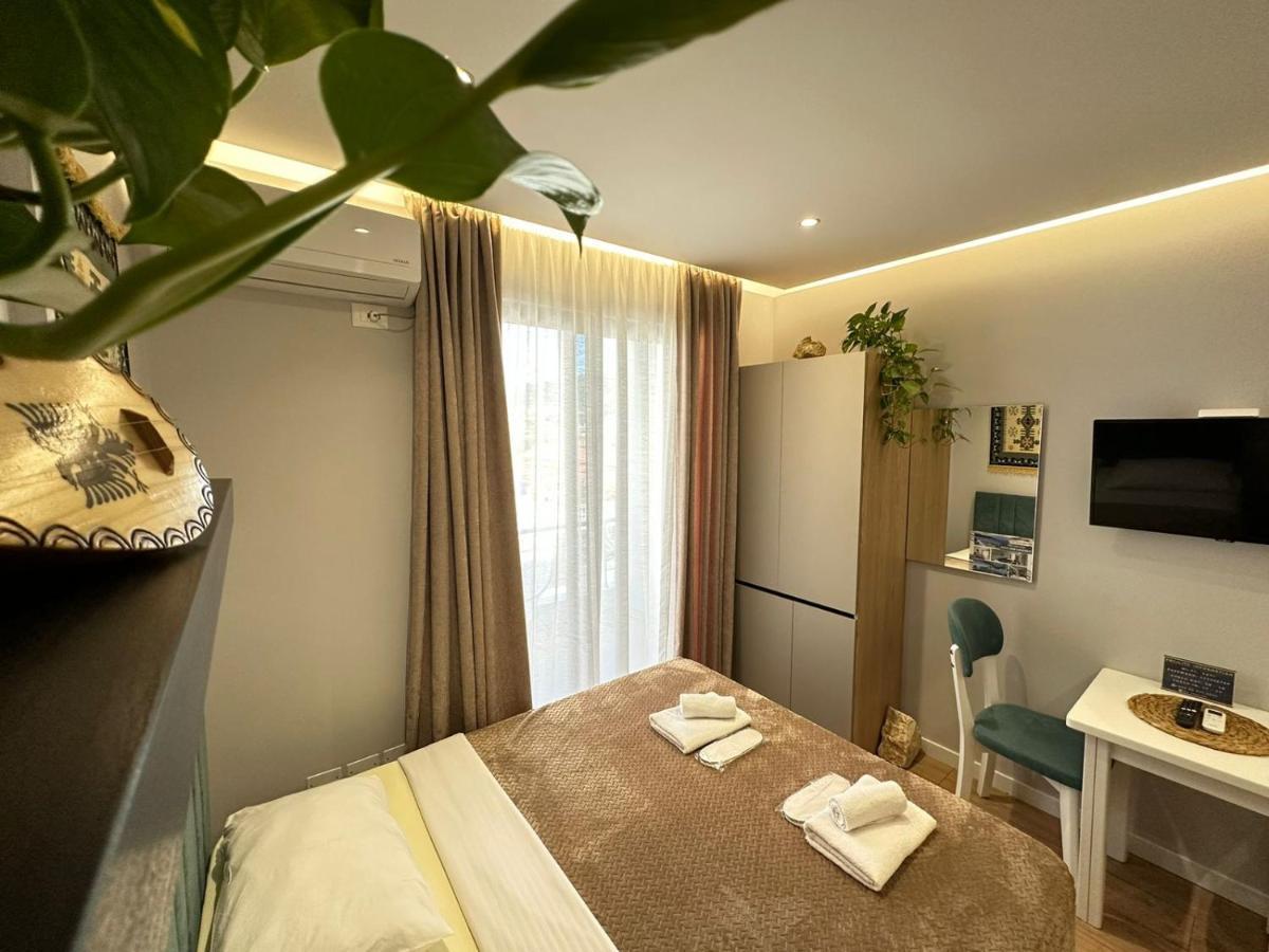 Trea Accomodations - Suite Lungomare Vlore Exterior photo