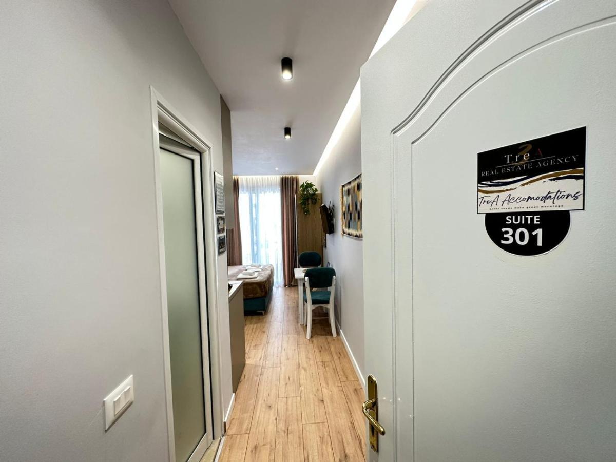 Trea Accomodations - Suite Lungomare Vlore Exterior photo