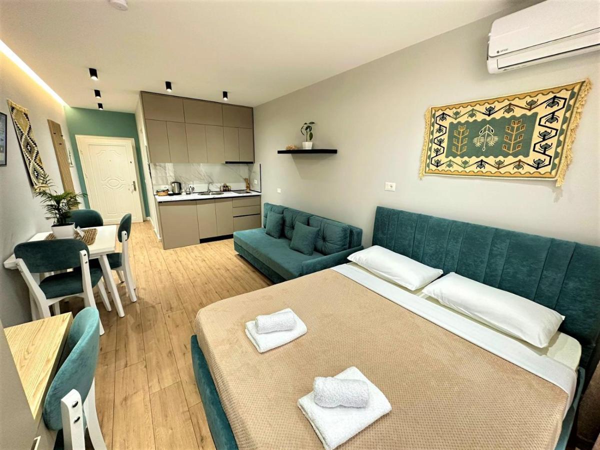 Trea Accomodations - Suite Lungomare Vlore Exterior photo